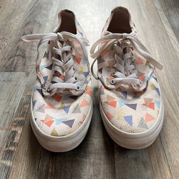 Vans‎ Woman’s  Shoes With Geometric Design Size US 9 - Picture 1 of 4